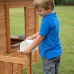 Backyard Discovery Aspen playhouse mailbox