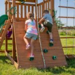 Backyard Discovery Grayson Peak playset 9-hold double rock wall with rope assist