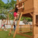 Backyard Discovery Voyager playset rear flat-step ladder