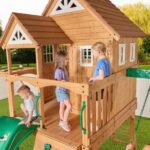 Backyard Discovery Voyager playset upper balcony